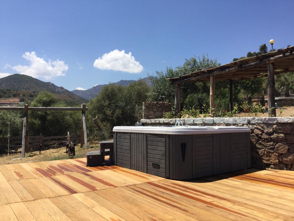 Il Giardino Di Daniela Panzió San Teodoro  Kültér fotó